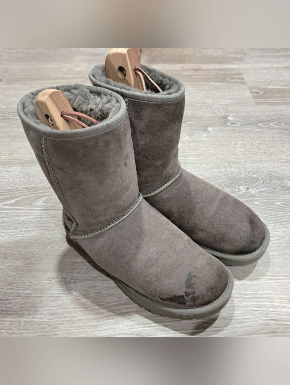 UGG Gray Sheepskin Suede Women's Boots - Picture 10 of 10